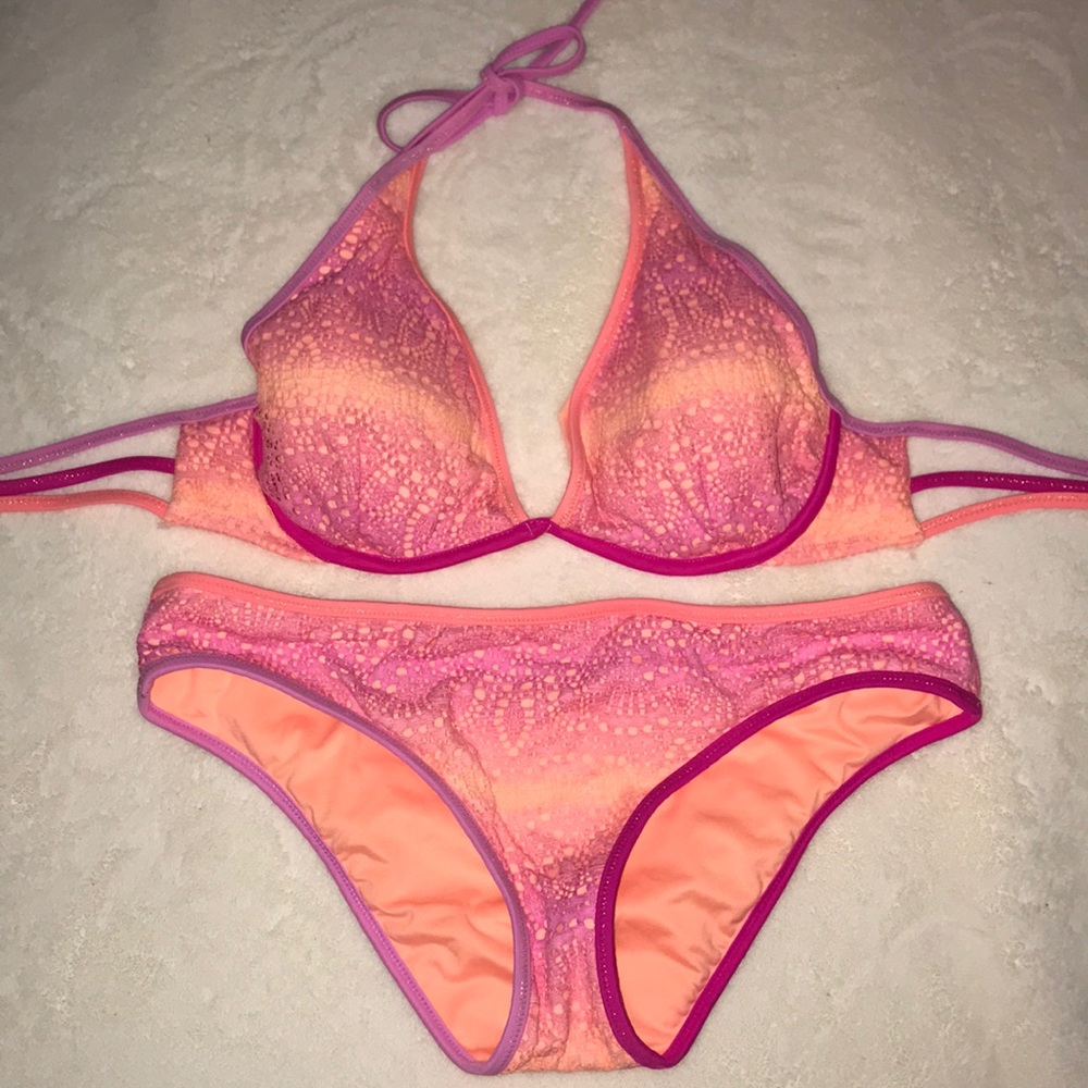 VS bikini